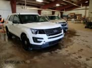 ✅ 2018 Ford Police Interceptor Utility • VIN: 1FM5K8AR2JGC74087 • Lot: 49157085. Wystawiony na Copart z przebiegiem 101 768 mil. Bezpłatny archiwum sprzedaży aukcyjnych z USA i szczegółowy raport historii pojazdu na DreamBid. Zdjęcie 15.