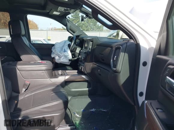 ✅ 2021 Chevrolet Silverado 1500 High Country • VIN: 1GCUYHET0MZ353142 • Lot: 40707765. Wystawiony na IAAI z przebiegiem 20 765 mil. Bezpłatny archiwum sprzedaży aukcyjnych z USA i szczegółowy raport historii pojazdu na DreamBid. Zdjęcie 5.