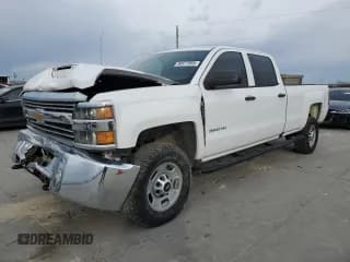 ✅ 2018 Chevrolet Silverado 2500HD Work Truck • VIN: 1GC1CUEY8JF291122 • Lot: 88977855. Wystawiony na Copart z przebiegiem 84 519 mil. Bezpłatny archiwum sprzedaży aukcyjnych z USA i szczegółowy raport historii pojazdu na DreamBid. Zdjęcie 1.