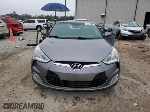 ✅ 2017 Hyundai Veloster • VIN: KMHTC6AD0HU321013 • Lot: 86071034. Wystawiony na Copart z przebiegiem 84 184 mil. Bezpłatny archiwum sprzedaży aukcyjnych z USA i szczegółowy raport historii pojazdu na DreamBid. Zdjęcie 5.
