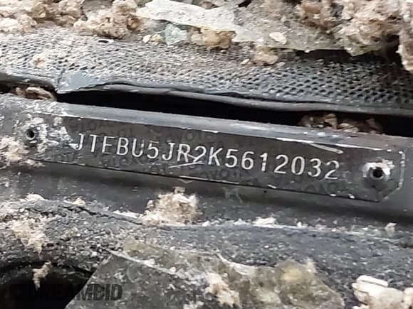 ✅ 2019 Toyota 4Runner SR5 • VIN: JTEBU5JR2K5612032 • Lot: 41379897. Listed on IAAI with 105,170 mi. Free auction sales archive from the USA and detailed vehicle history report at DreamBid. Image 9.