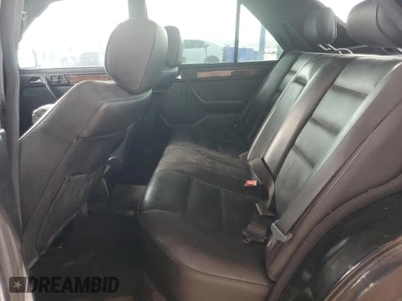 ✅ 1995 Mercedes-Benz 400 E • VIN: WDBEA34E5SC258640 • Лот: 64881845. Опубликован ранее на Copart с пробегом 175 250 миль. Бесплатный доступ к архиву аукционных продаж из США и подробный отчёт об истории автомобиля на DreamBid. Изображение 10.