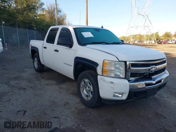 ✅ 2011 Chevrolet Silverado 1500 LT • VIN: 3GCPKSE3XBG251730 • Lot: 43478202. Wystawiony na IAAI z przebiegiem 159 837 mil. Bezpłatny archiwum sprzedaży aukcyjnych z USA i szczegółowy raport historii pojazdu na DreamBid. Zdjęcie 1.