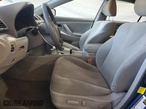 ✅ 2011 Toyota Camry LE • VIN: 4T1BF3EK7BU744446 • Lot: 84539345. Wystawiony na Copart z przebiegiem 134 002 mil. Bezpłatny archiwum sprzedaży aukcyjnych z USA i szczegółowy raport historii pojazdu na DreamBid. Zdjęcie 7.