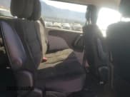 ✅ 2019 Dodge Grand Caravan SE • VIN: 2C4RDGBG7KR745092 • Lot: 60847335. Wystawiony na Copart z przebiegiem 106 693 mil. Bezpłatny archiwum sprzedaży aukcyjnych z USA i szczegółowy raport historii pojazdu na DreamBid. Zdjęcie 11.