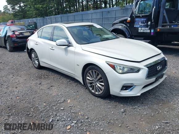 ✅ 2018 Infiniti Q50 Luxe • VIN: JN1EV7AR8JM444530 • Lot: 43212828. Wystawiony na IAAI z przebiegiem 95 732 mil. Bezpłatny archiwum sprzedaży aukcyjnych z USA i szczegółowy raport historii pojazdu na DreamBid. Zdjęcie 1.