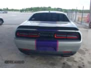 ✅ 2019 Dodge Challenger SXT • VIN: 2C3CDZAG9KH666679 • Lot: 43386909. Wystawiony na IAAI z przebiegiem 92 298 mil. Bezpłatny archiwum sprzedaży aukcyjnych z USA i szczegółowy raport historii pojazdu na DreamBid. Zdjęcie 16.