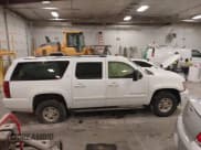 ✅ 2007 Chevrolet Suburban Commercial • VIN: 3GNGK26K97G294704 • Lot: 41884158. Wystawiony na IAAI z przebiegiem 187 857 mil. Bezpłatny archiwum sprzedaży aukcyjnych z USA i szczegółowy raport historii pojazdu na DreamBid. Zdjęcie 13.