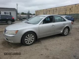 ✅ 2009 Hyundai Sonata Limited • VIN: 5NPEU46C89H410774 • Лот: 71734435. Опубликован ранее на Copart с пробегом 130 413 миль. Бесплатный доступ к архиву аукционных продаж из США и подробный отчёт об истории автомобиля на DreamBid. Изображение 1.