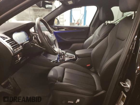 ✅ 2022 BMW X4 xDrive30i • VIN: 5UX33DT08N9M86808 • Lot: 72927102. Wystawiony na Copart z przebiegiem 354 mil. Bezpłatny archiwum sprzedaży aukcyjnych z USA i szczegółowy raport historii pojazdu na DreamBid. Zdjęcie 7.