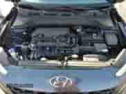 2022 Hyundai Kona SEL z VIN KM8K62AB6NU895069, wystawiony jako Copart lot #52220863 z przebiegiem 11 484 mil mil oraz . Historia ofert i sprzedaży dostępna na DreamBid. Obrazek 12.