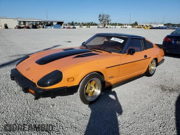 ✅ 1983 Datsun 280ZX • VIN: JN1HZ04S1DX572036 • Lot: 76533294. Listed on Copart with 172,147 mi. Free auction sales archive from the USA and detailed vehicle history report at DreamBid. Image 1.
