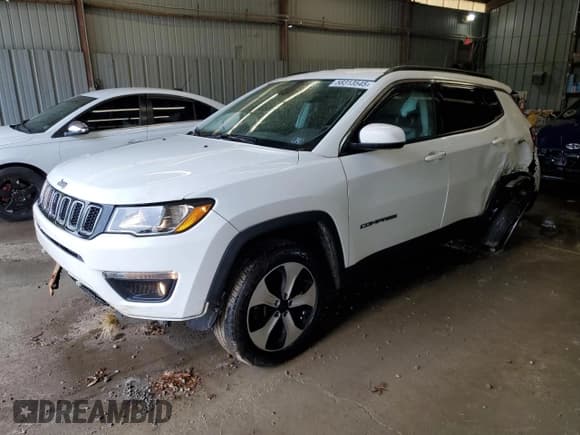 ✅ 2019 Jeep Compass Latitude • VIN: 3C4NJDBB6KT598559 • Lot: 58313545. Wystawiony na Copart z przebiegiem 70 022 mil. Bezpłatny archiwum sprzedaży aukcyjnych z USA i szczegółowy raport historii pojazdu na DreamBid. Zdjęcie 1.