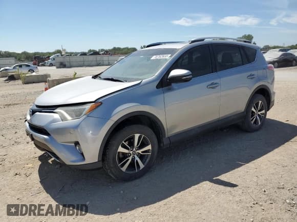 ✅ 2016 Toyota RAV4 XLE • VIN: 2T3WFREV4GW265012 • Lot: 70762655. Wystawiony na Copart z przebiegiem 94 271 mil. Bezpłatny archiwum sprzedaży aukcyjnych z USA i szczegółowy raport historii pojazdu na DreamBid. Zdjęcie 1.