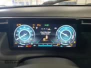 ✅ 2023 Hyundai Tucson Limited • VIN: KM8JFDA24PU121185 • Lot: 82311644. Wystawiony na Copart z przebiegiem 11 670 mil. Bezpłatny archiwum sprzedaży aukcyjnych z USA i szczegółowy raport historii pojazdu na DreamBid. Zdjęcie 9.