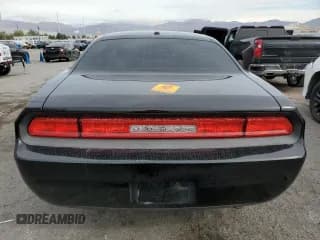 ✅ 2010 Dodge Challenger SE • VIN: 2B3CJ4DV2AH249423 • Lot: 45545383. Wystawiony na Copart z przebiegiem Nie podano. Bezpłatny archiwum sprzedaży aukcyjnych z USA i szczegółowy raport historii pojazdu na DreamBid. Zdjęcie 6.