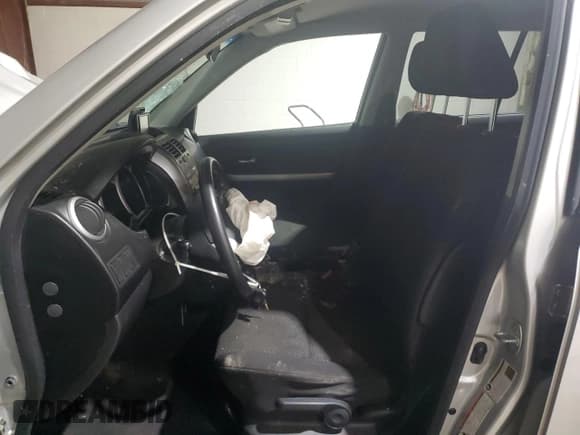 ✅ 2011 Suzuki Grand Vitara Premium • VIN: JS3TD0D22B4102488 • Lot: 88127645. Listed on Copart with 125,206 mi. Free auction sales archive from the USA and detailed vehicle history report at DreamBid. Image 7.