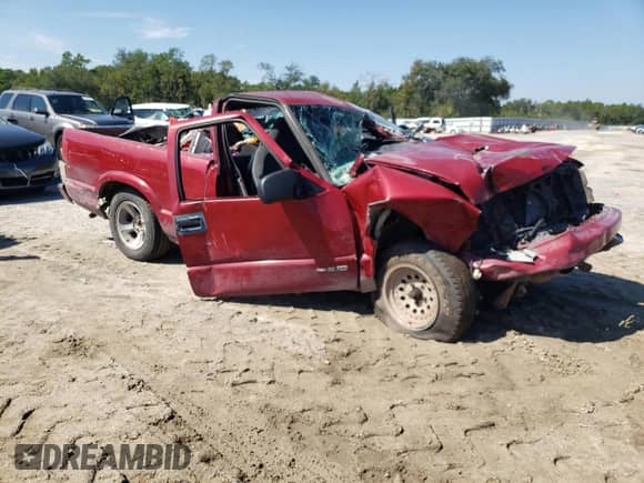 2000 Chevrolet S-10 LS z VIN 1GCCS1455YK287208, wystawiony jako Copart lot #68214474 z przebiegiem Nie podano mil oraz Nie do naprawy • Non repairable. Historia ofert i sprzedaży dostępna na DreamBid. Obrazek 4.
