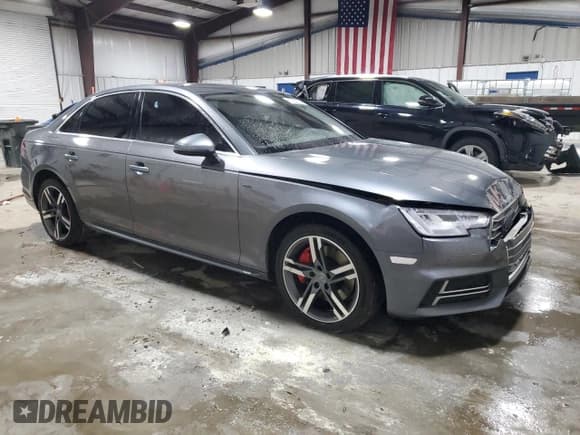 ✅ 2018 Audi A4 Premium Plus • VIN: WAUENAF44JA036886 • Lot: 91765105. Wystawiony na Copart z przebiegiem 55 307 mil. Bezpłatny archiwum sprzedaży aukcyjnych z USA i szczegółowy raport historii pojazdu na DreamBid. Zdjęcie 4.
