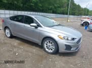 ✅ 2020 Ford Fusion SE • VIN: 3FA6P0HD5LR262877 • Lot: 42243525. Wystawiony na IAAI z przebiegiem 53 071 mil. Bezpłatny archiwum sprzedaży aukcyjnych z USA i szczegółowy raport historii pojazdu na DreamBid. Zdjęcie 1.