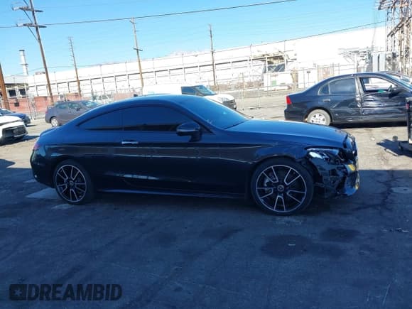 ✅ 2021 Mercedes-Benz C 300 • VIN: W1KWJ8DBXMG092058 • Lot: 40813981. Wystawiony na IAAI z przebiegiem 42 676 mil. Bezpłatny archiwum sprzedaży aukcyjnych z USA i szczegółowy raport historii pojazdu na DreamBid. Zdjęcie 13.