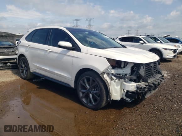 ✅ 2018 Ford Edge Sport • VIN: 2FMPK4AP0JBC21301 • Лот: 62742384. Опубликован ранее на Copart с пробегом 121 449 миль. Бесплатный доступ к архиву аукционных продаж из США и подробный отчёт об истории автомобиля на DreamBid. Изображение 4.