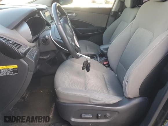 ✅ 2014 Hyundai Santa Fe GLS • VIN: KM8SM4HF6EU037739 • Лот: 91847865. Опубликован ранее на Copart с пробегом 158 780 миль. Бесплатный доступ к архиву аукционных продаж из США и подробный отчёт об истории автомобиля на DreamBid. Изображение 7.