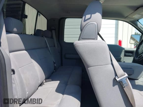 ✅ 2005 Ford F-150 STX • VIN: 1FTRX12W55FA41111 • Lot: 43149594. Wystawiony na IAAI z przebiegiem 161 473 mil. Bezpłatny archiwum sprzedaży aukcyjnych z USA i szczegółowy raport historii pojazdu na DreamBid. Zdjęcie 8.