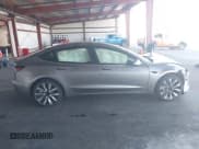 ✅ 2025 Tesla Model 3 Long Range • VIN: 5YJ3E1EA8SF929430 • Lot: 43504491. Wystawiony na IAAI z przebiegiem 11 035 mil. Bezpłatny archiwum sprzedaży aukcyjnych z USA i szczegółowy raport historii pojazdu na DreamBid. Zdjęcie 12.