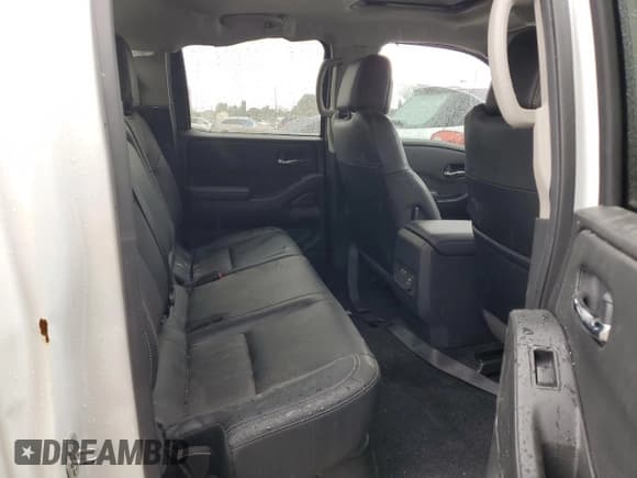 ✅ 2023 Nissan Frontier SV • VIN: 1N6ED1EJ8PN669001 • Lot: 49002385. Wystawiony na Copart z przebiegiem 2 718 mil. Bezpłatny archiwum sprzedaży aukcyjnych z USA i szczegółowy raport historii pojazdu na DreamBid. Zdjęcie 10.