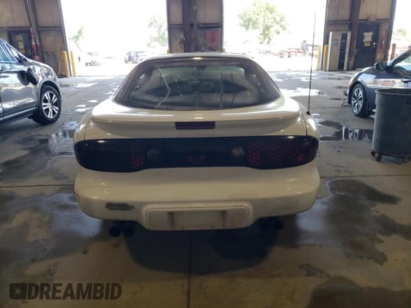 ✅ 2001 Pontiac Firebird Formula • VIN: 2G2FV22G212134322 • Lot: 70813194. Listed on Copart with Not provided. Free auction sales archive from the USA and detailed vehicle history report at DreamBid. Image 6.