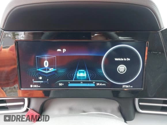 ✅ 2022 Hyundai Elantra SEL • VIN: KMHLN4AG4NU339597 • Lot: 43586652. Listed on IAAI with 27,361 mi. Free auction sales archive from the USA and detailed vehicle history report at DreamBid. Image 7.