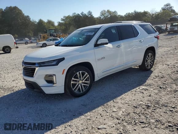 ✅ 2023 Chevrolet Traverse High Country • VIN: 1GNEVNKW2PJ281560 • Lot: 84971225. Wystawiony na Copart z przebiegiem 10 602 mil. Bezpłatny archiwum sprzedaży aukcyjnych z USA i szczegółowy raport historii pojazdu na DreamBid. Zdjęcie 1.