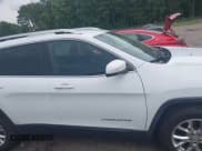 ✅ 2016 Jeep Cherokee Latitude • VIN: 1C4PJMCB3GW237461 • Лот: 42495278. Опубликован ранее на IAAI с пробегом 102 417 миль. Бесплатный доступ к архиву аукционных продаж из США и подробный отчёт об истории автомобиля на DreamBid. Изображение 14.