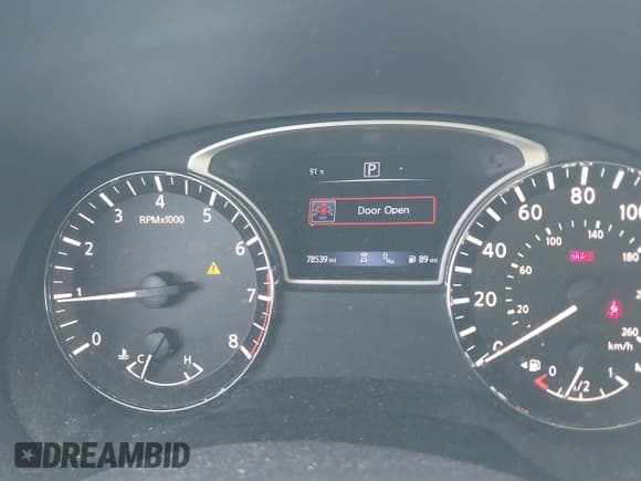 ✅ 2018 Nissan Pathfinder SL • VIN: 5N1DR2MN9JC625839 • Lot: 43139899. Wystawiony na IAAI z przebiegiem 78 539 mil. Bezpłatny archiwum sprzedaży aukcyjnych z USA i szczegółowy raport historii pojazdu na DreamBid. Zdjęcie 7.