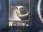 ✅ 2015 Toyota Camry SE • VIN: 4T1BF1FK8FU070090 • Lot: 43725575. Wystawiony na IAAI z przebiegiem 231 781 mil. Bezpłatny archiwum sprzedaży aukcyjnych z USA i szczegółowy raport historii pojazdu na DreamBid. Zdjęcie 15.