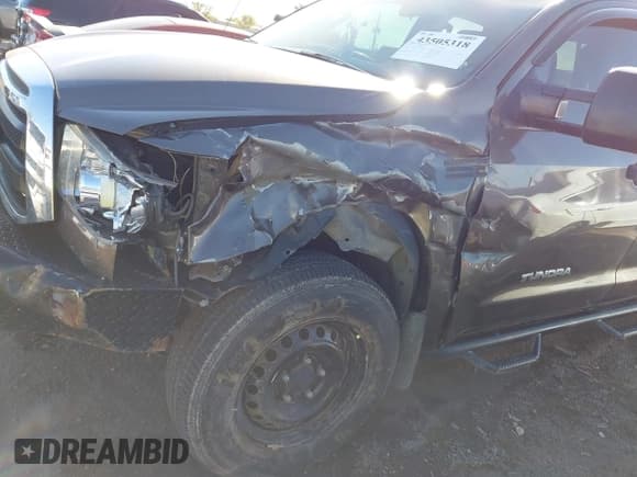 ✅ 2012 Toyota Tundra • VIN: 5TFCW5F13CX014186 • Lot: 43505318. Wystawiony na IAAI z przebiegiem 120 016 mil. Bezpłatny archiwum sprzedaży aukcyjnych z USA i szczegółowy raport historii pojazdu na DreamBid. Zdjęcie 6.