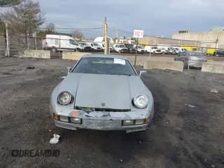 ✅ 1982 Porsche 928 • VIN: WP0JA0924CS821911 • Lot: 43711051. Wystawiony na IAAI z przebiegiem 114 079 mil. Bezpłatny archiwum sprzedaży aukcyjnych z USA i szczegółowy raport historii pojazdu na DreamBid. Zdjęcie 6.