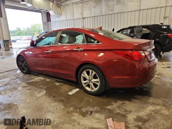 ✅ 2013 Hyundai Sonata Limited • VIN: 5NPEC4AC1DH663941 • Lot: 69427675. Listed on Copart with 182,959 mi. Free auction sales archive from the USA and detailed vehicle history report at DreamBid. Image 2.