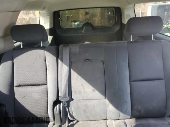 ✅ 2009 Chevrolet Suburban LS • VIN: 1GNFC16J89R288681 • Лот: 48632505. Опубликован ранее на Copart с пробегом 115 956 миль. Бесплатный доступ к архиву аукционных продаж из США и подробный отчёт об истории автомобиля на DreamBid. Изображение 10.