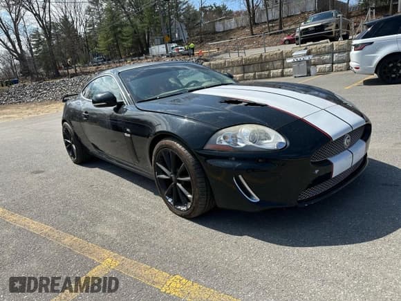 ✅ 2011 Jaguar XK XKR • VIN: SAJWA4DC3BMB39168 • Lot: 53472345. Listed on Copart with 85,876 mi. Free auction sales archive from the USA and detailed vehicle history report at DreamBid. Image 4.