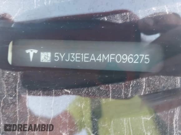 ✅ 2021 Tesla Model 3 Standard Range Plus • VIN: 5YJ3E1EA4MF096275 • Lot: 43671088. Wystawiony na IAAI z przebiegiem 46 514 mil. Bezpłatny archiwum sprzedaży aukcyjnych z USA i szczegółowy raport historii pojazdu na DreamBid. Zdjęcie 9.