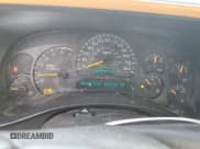 ✅ 2003 Chevrolet Silverado 2500HD LS • VIN: 1GCHK29G63E331956 • Lot: 47403935. Wystawiony na Copart z przebiegiem 207 222 mil. Bezpłatny archiwum sprzedaży aukcyjnych z USA i szczegółowy raport historii pojazdu na DreamBid. Zdjęcie 9.