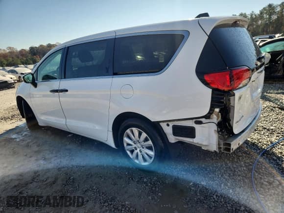 ✅ 2019 Chrysler Pacifica L • VIN: 2C4RC1AG5KR587515 • Lot: 91995235. Listed on Copart with 177,895 mi. Free auction sales archive from the USA and detailed vehicle history report at DreamBid. Image 2.