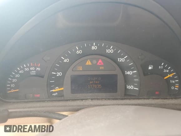 ✅ 2002 Mercedes-Benz C 230/260/280/320 • VIN: WDBRF61J42F247052 • Лот: 66269535. Опубликован ранее на Copart с пробегом 117 835 миль. Бесплатный доступ к архиву аукционных продаж из США и подробный отчёт об истории автомобиля на DreamBid. Изображение 9.