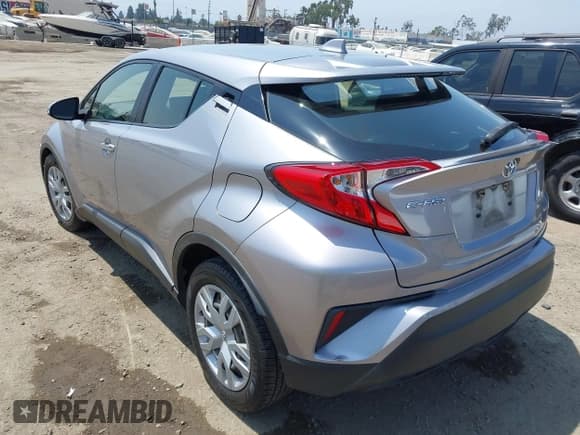 ✅ 2019 Toyota C-HR XLE • VIN: JTNKHMBXXK1029159 • Lot: 42991335. Wystawiony na IAAI z przebiegiem 122 675 mil. Bezpłatny archiwum sprzedaży aukcyjnych z USA i szczegółowy raport historii pojazdu na DreamBid. Zdjęcie 3.