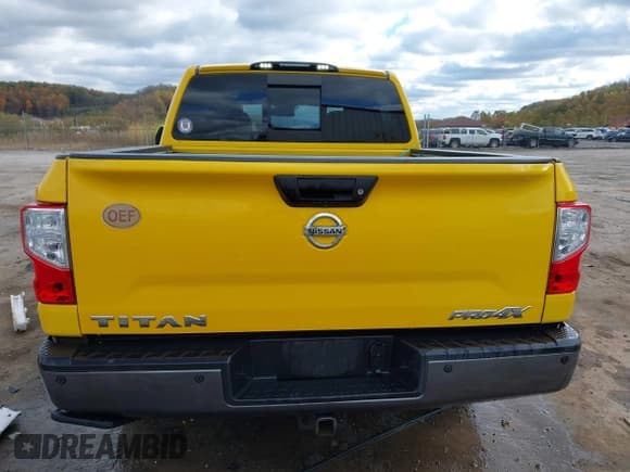 ✅ 2017 Nissan Titan Pro-4X • VIN: 1N6AA1E56HN547247 • Lot: 43523767. Listed on IAAI with 68,049 mi. Free auction sales archive from the USA and detailed vehicle history report at DreamBid. Image 16.