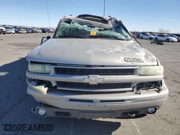 ✅ 2004 Chevrolet Suburban LT • VIN: 3GNFK16T84G138535 • Лот: 42038965. Опубликован ранее на Copart с пробегом Не указан. Бесплатный доступ к архиву аукционных продаж из США и подробный отчёт об истории автомобиля на DreamBid. Изображение 5.