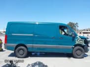 ✅ 2024 Mercedes-Benz Sprinter • VIN: W1Y4NBHY5RT184920 • Lot: 42349534. Wystawiony na IAAI z przebiegiem 5 382 mil. Bezpłatny archiwum sprzedaży aukcyjnych z USA i szczegółowy raport historii pojazdu na DreamBid. Zdjęcie 14.