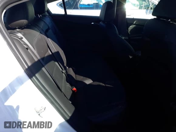 ✅ 2018 Chevrolet Cruze Premier • VIN: 3G1BF6SM0JS618903 • Lot: 42796843. Wystawiony na Copart z przebiegiem 18 937 mil. Bezpłatny archiwum sprzedaży aukcyjnych z USA i szczegółowy raport historii pojazdu na DreamBid. Zdjęcie 11.